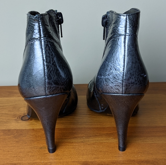 NWOT BCBGirls Pointed Toe Ankle Boots - Picture 5 of 6